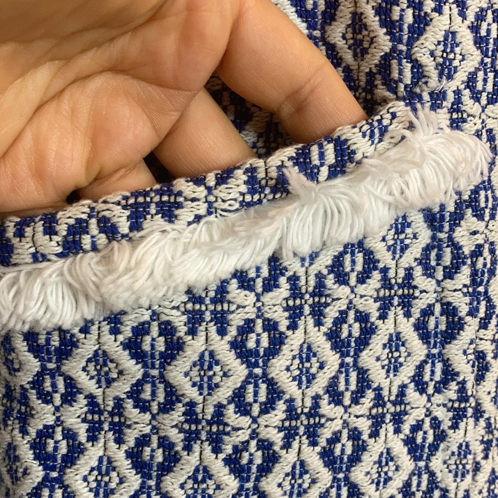 Zara Frayed Printed Blue and White Round-Neck Jacket with Front Pockets - Picture 4 of 8